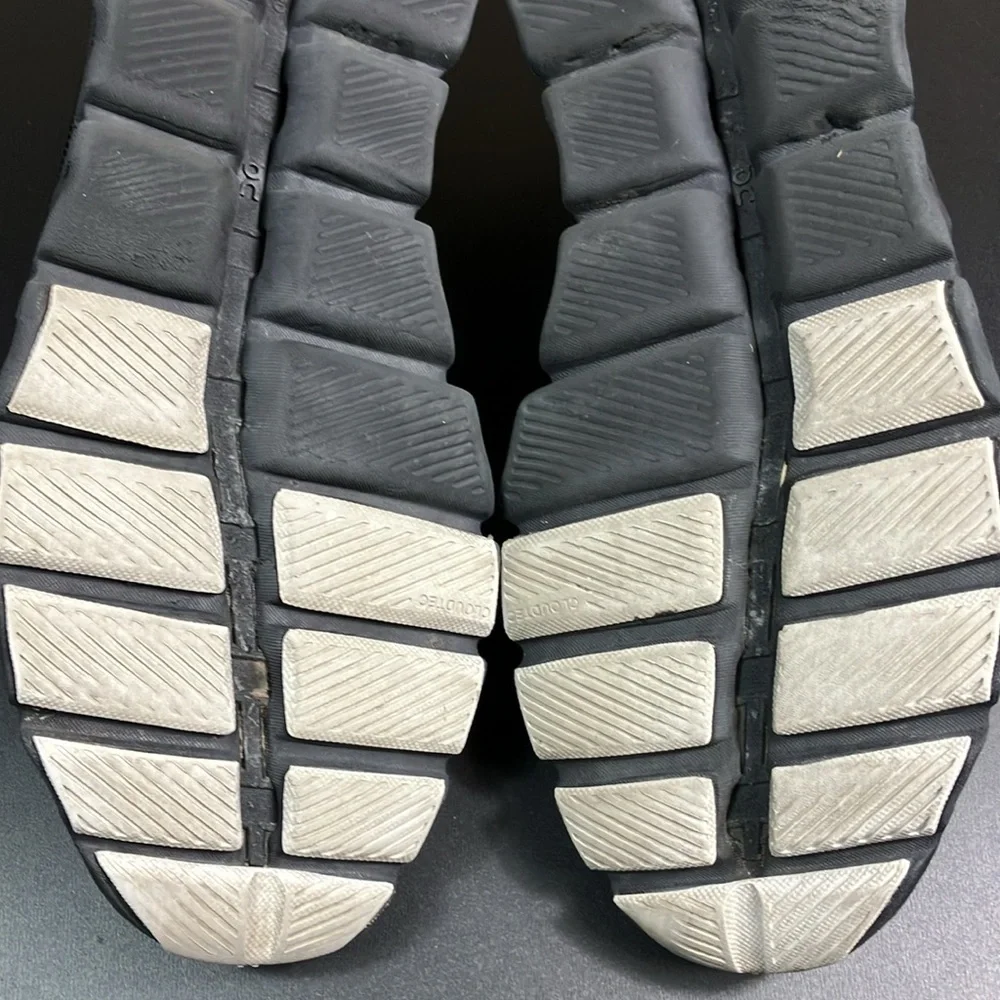 On Cloud X 3 Cloudtec Athletic Running Sneaker Shoes‎ Men’s size 11.5
